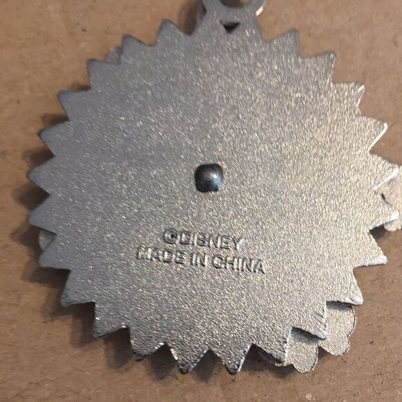Disney Keychain with spinning motion - Picture 5 of 7
